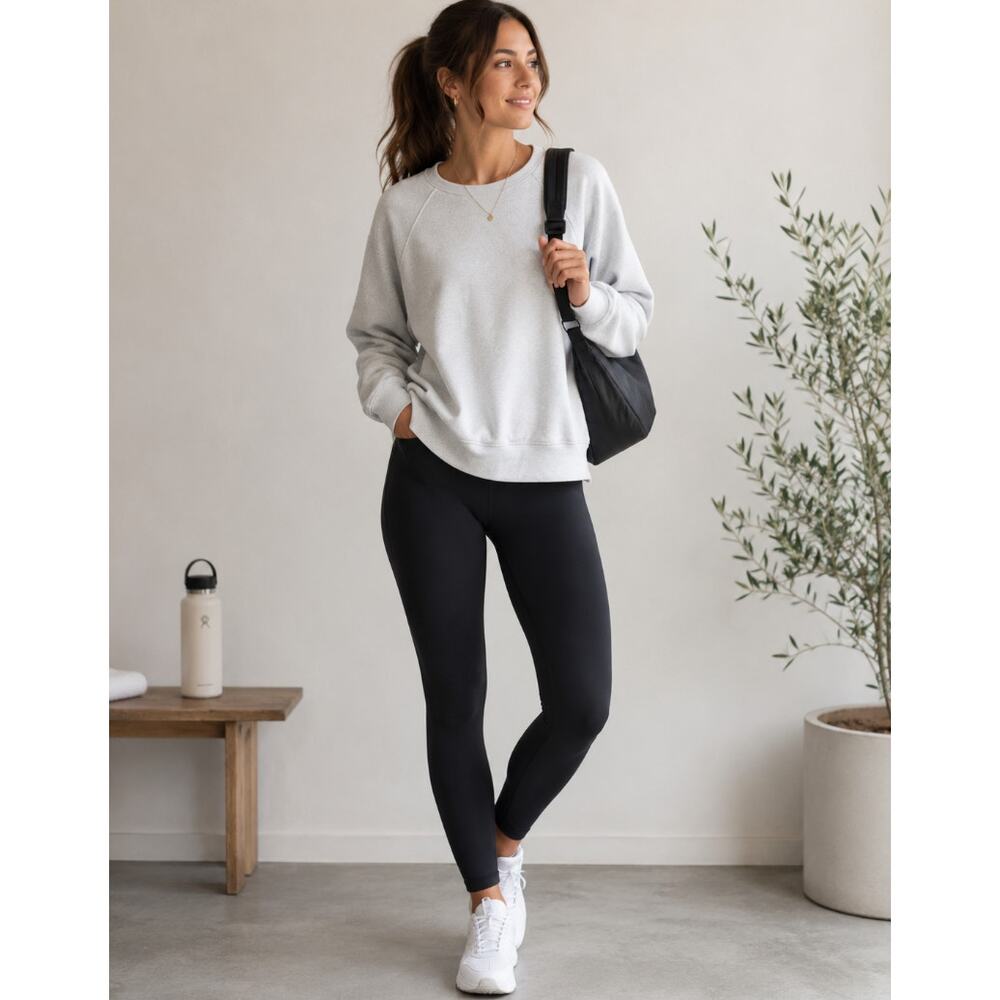 ALO Yoga Light Gray Cozy Crewneck Sweatshirt